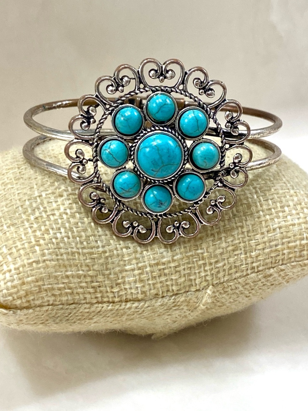 Vintage Silver Tone Southwestern Turquoise Cabochon Filigree Rosette Bracelet